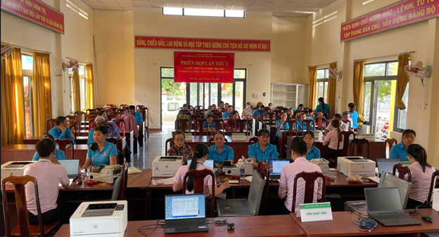 Phòng giao dịch NHCSXH Lắk: Kết quả 9 tháng đầu năm 2025, trong đó xã Đắk Liêng giải ngân hiệu quả vốn tín dụng chính sách.